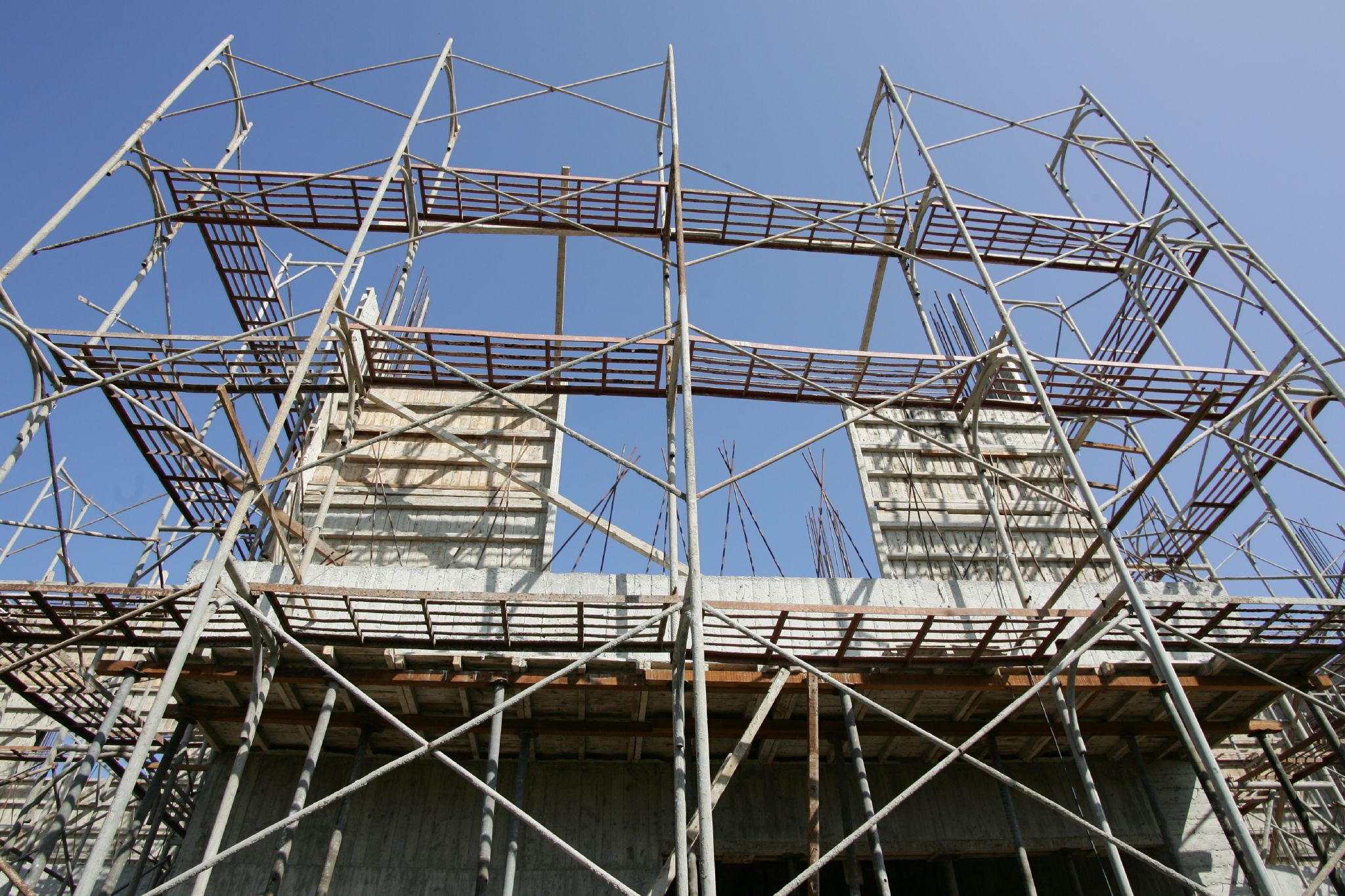 Marine Boards vs Standard Plywood: What to Use for Formwork